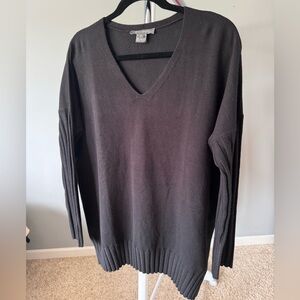 V-neck Sweater